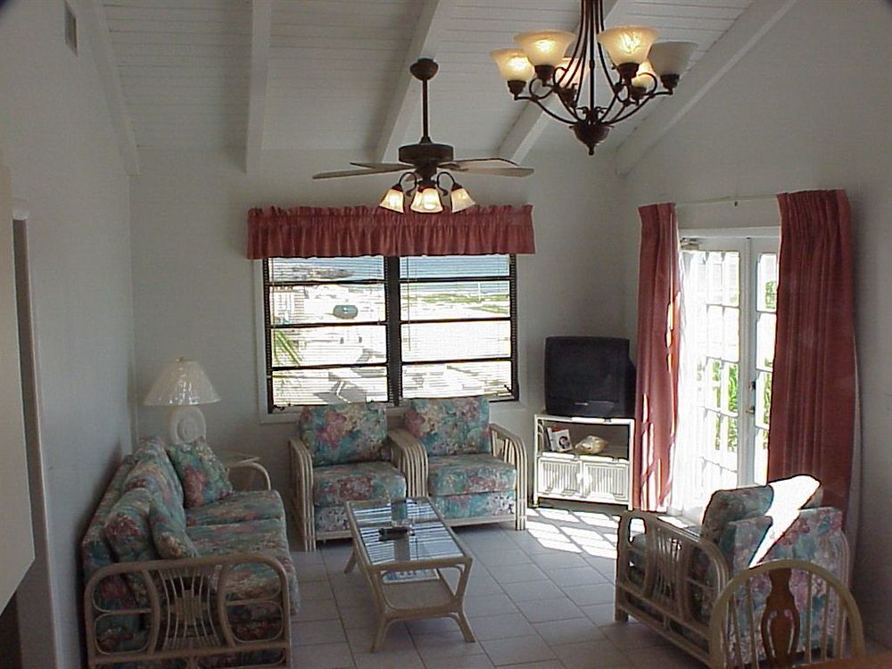 Pelican Beach Villas Marsh Harbour Habitación foto